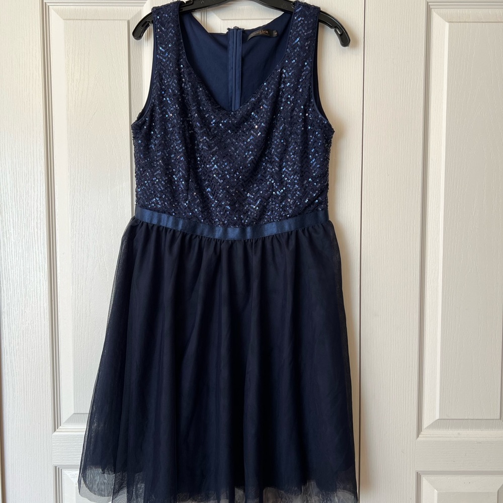 Meet Jen Women Navy Blue Sequin Formal Gown Size XL New